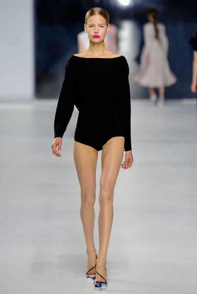 Look 48
